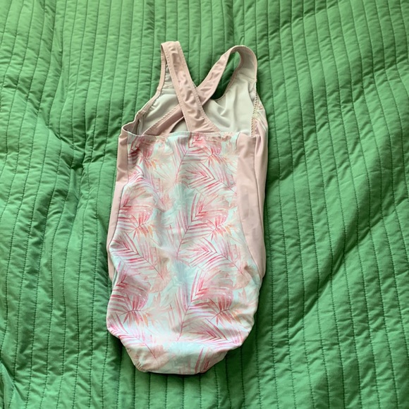 Girls gymnastics leotard. Brand is K-Bee leotards. - Picture 2 of 2